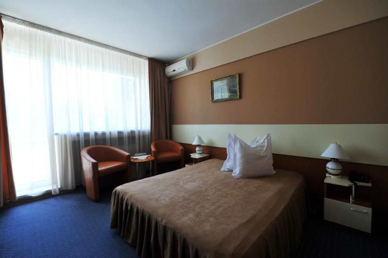 Отель Hotel Parc Крайова-23